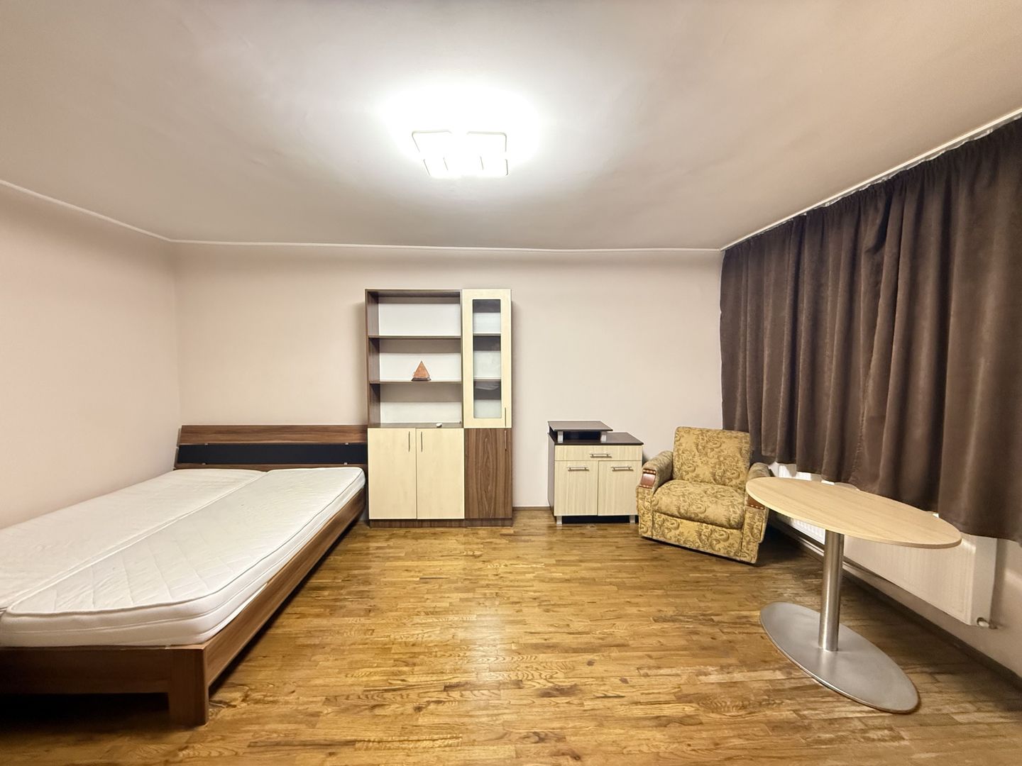 De vanzare Garsonieră decomandată - Piața Alba Iulia, Bucuresti - Poză 3