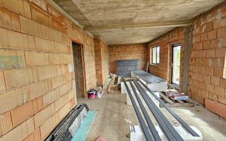 Casa semifinisata, 4 camere, 554 mp teren, Cetate - Poză 3