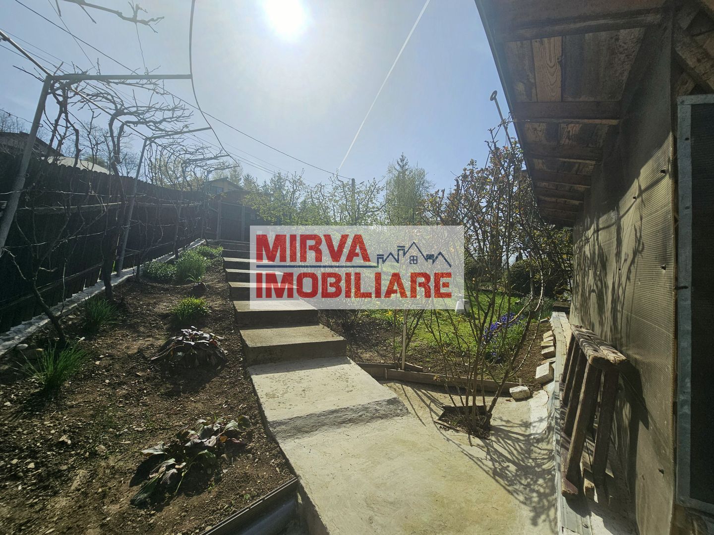 🏡 VILĂ ELEGANTĂ CU PRIVELIȘTE DEOSEBITĂ – VALENII DE MUNTE - Poză 11