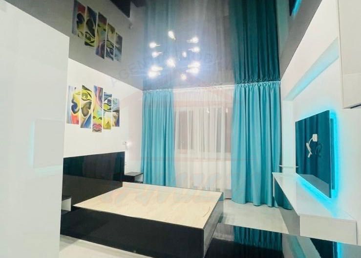 SE INCHIRIAZA APARTAMENT, 300 EURO, PIATA ENERGIEI - Poză 2