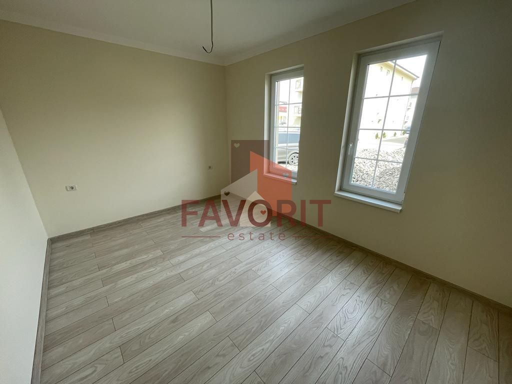 Gradina proprie 30 mp. Finisaje superioare. Pozitie excelenta. - Poză 5