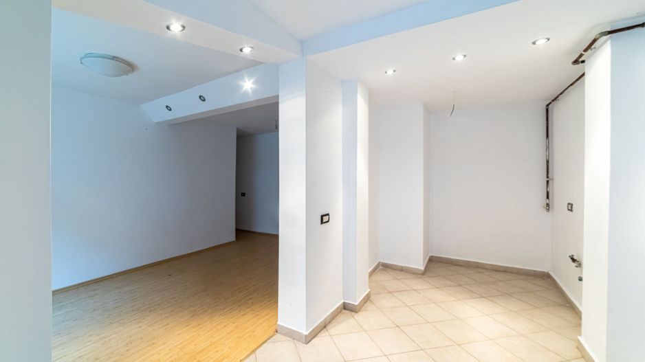 Apartament ultracentral la 1 minut de teatru - Poză 3