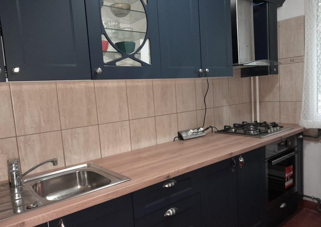Apartament spatios 3 camere Drumul Taberei - Poză 2