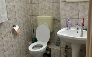 🏠 Închiriez apartament 3 camere | Decomandat | Calea Lipovei - Poză 3