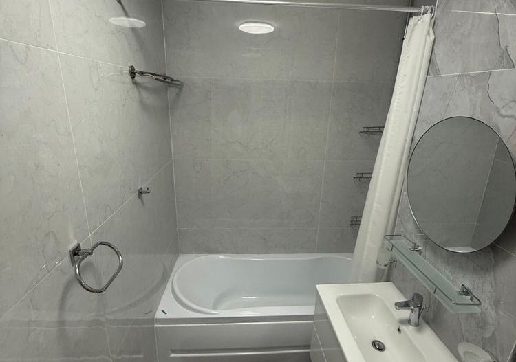Închiriere Apartament cu 3 camere Titan Ozana, prima inchiriere - Poză 5