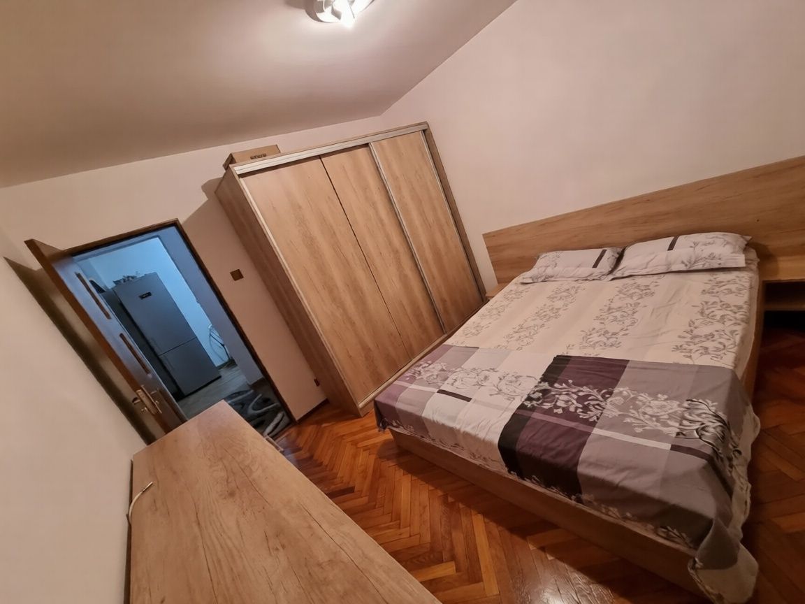 Apartament 2 camere decomandat, etaj 2, zona Calea București - Poză 10