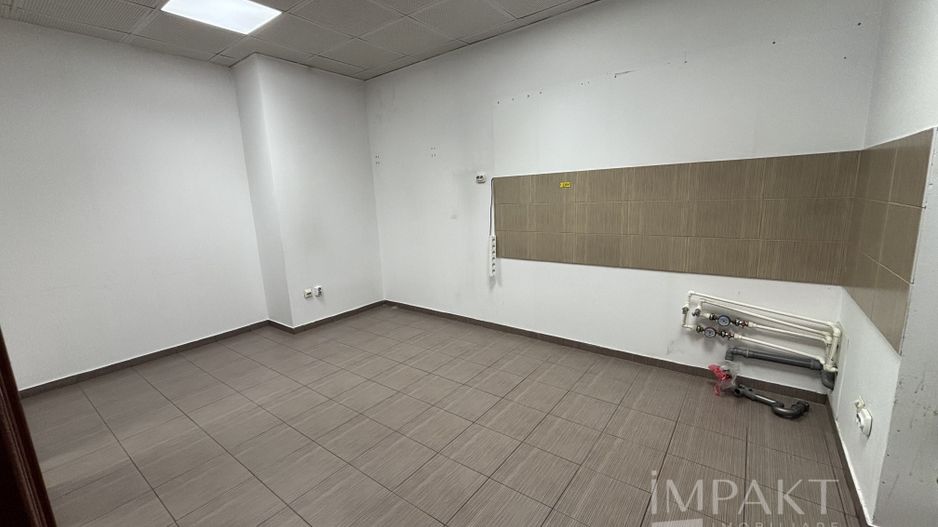 De închiriat spații moderne de birouri -Clădire centrala - Poză 14