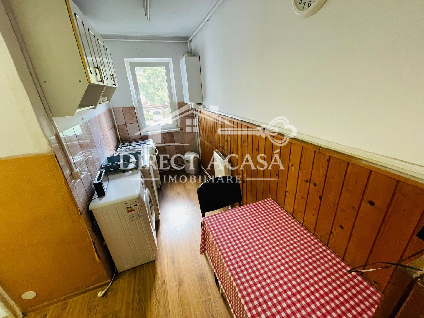 Apartament cu 3 camere de inchiriat-Str Godeanu-Zona Dambu - Poză 4