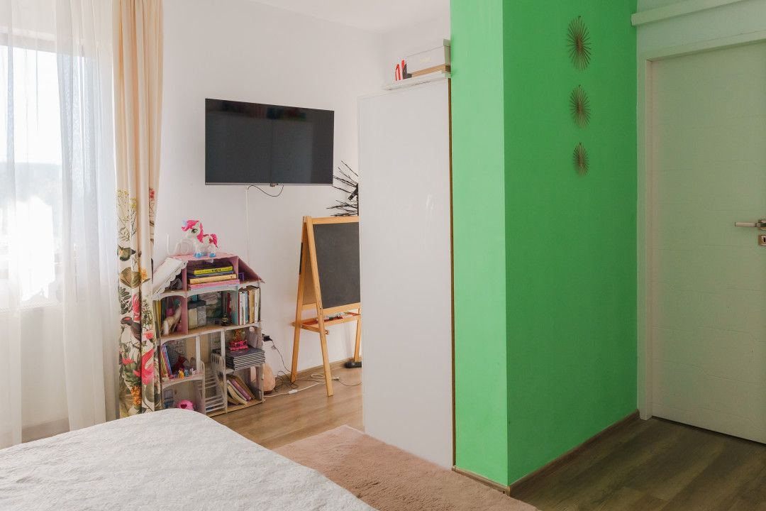 PALAZU MARE -  Vila Duplex cu 4 Camere, Panorama Superba si Curte Amenajata - Poză 35