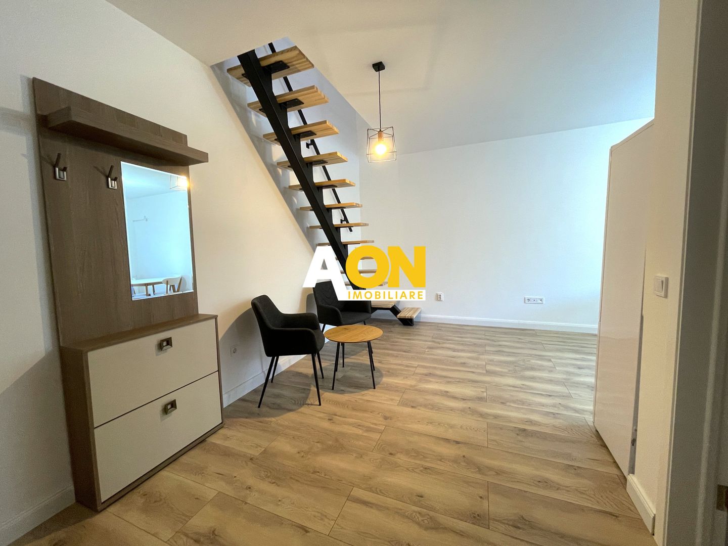 Apartament Modern cu 3 Camere, Bloc Nou, Zona Centru - Poză 3