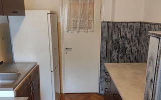 Apartament cu potențial, 3 camere, aproape de Big. - Poză 3