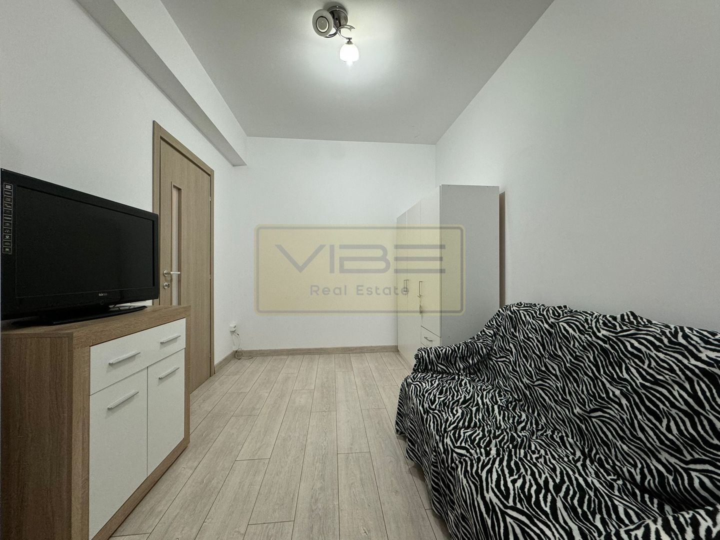 Apartament 1 camera decomandat Newton Nicolina - Poză 5