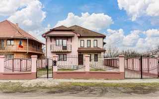 Vilă cu 7 camere de vânzare în zona Central - Poză 29