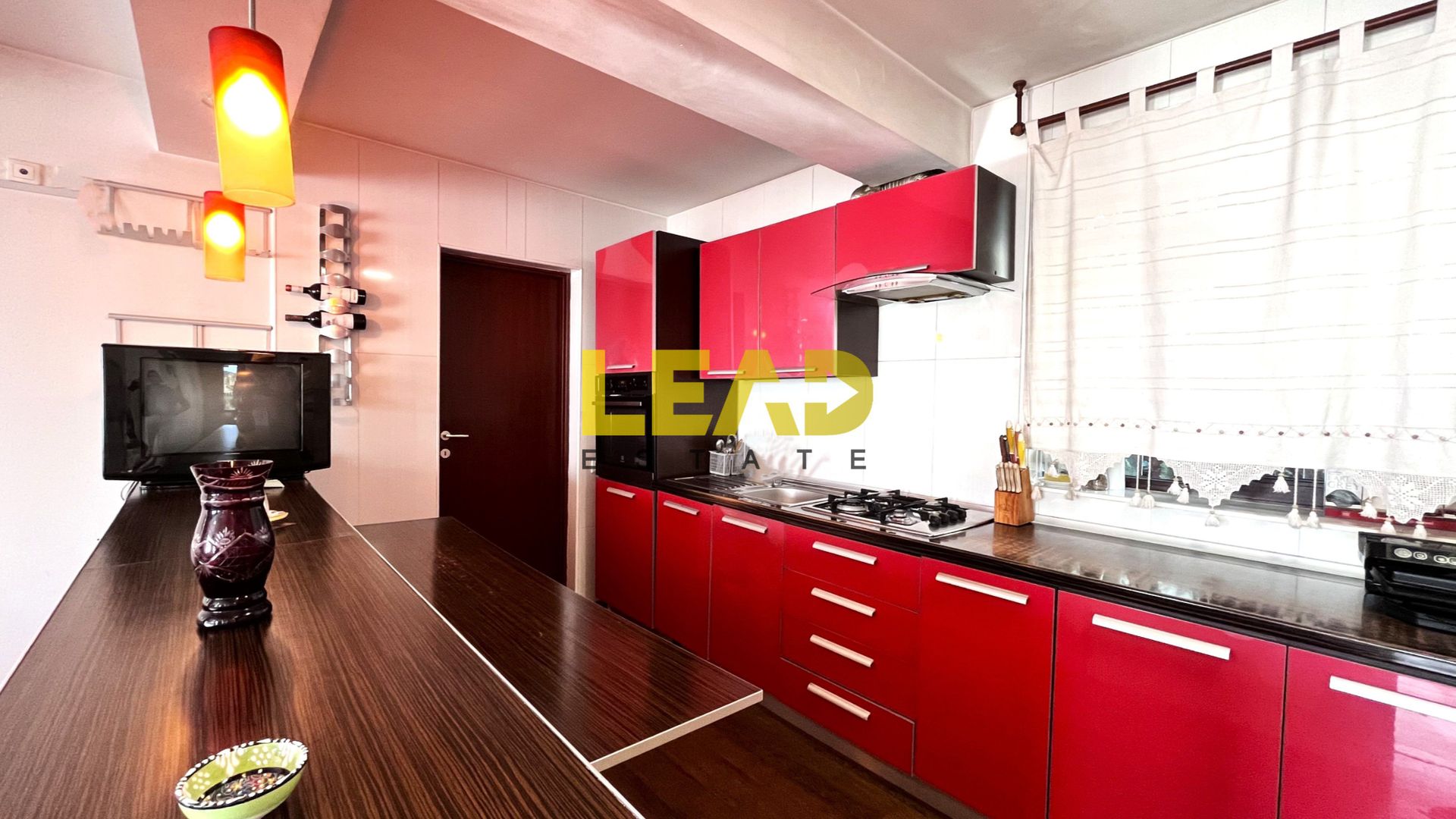 Oportunitate de achizitie vila deosebita, 250 mpu, curte 615 mp in Harman! - Poză 7