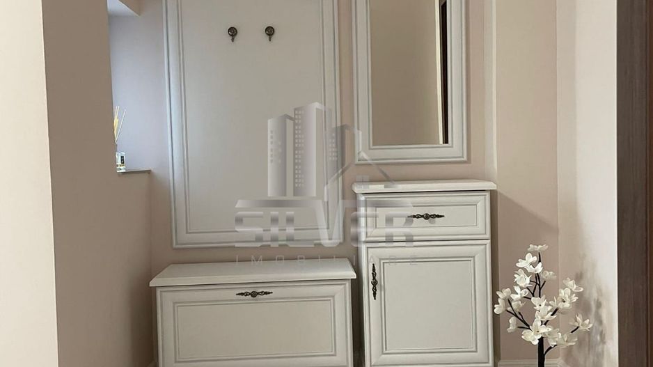 Casa tip duplex la 5 minute de Baza Sportiva. - Poză 12