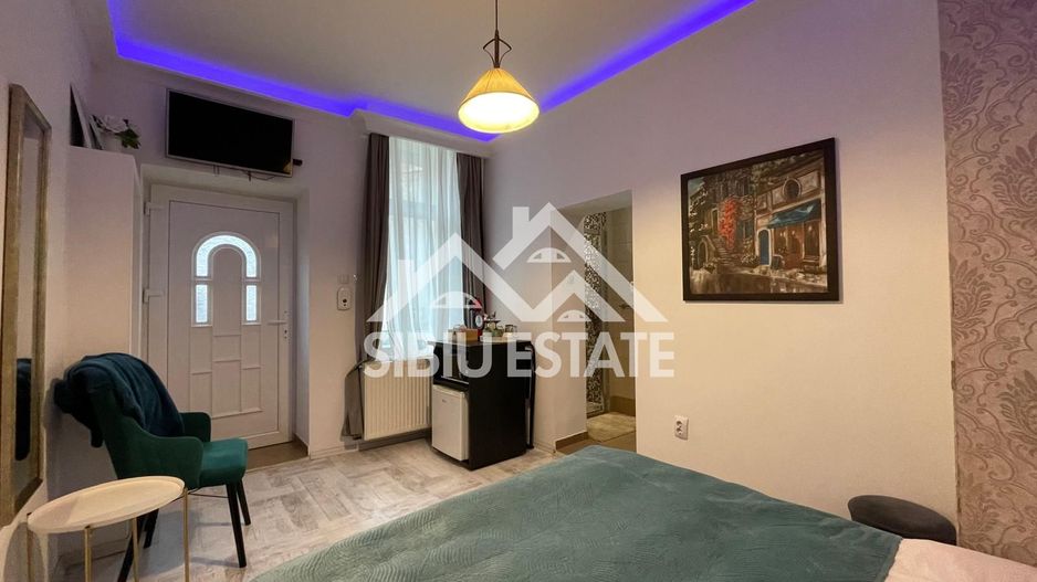 Afacere la cheie 2 unitati de cazare in regim hotelier ULTRACENTRAL - Poză 3