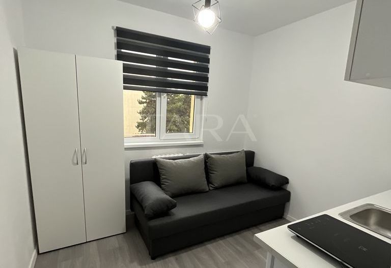 Garsonieră modern renovată în Mănăștur - Poză 3