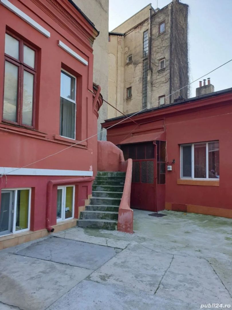 De Vanzare Apartament 3 camere + pod, in vila Ultracentral, Armeneasca - Poză 13
