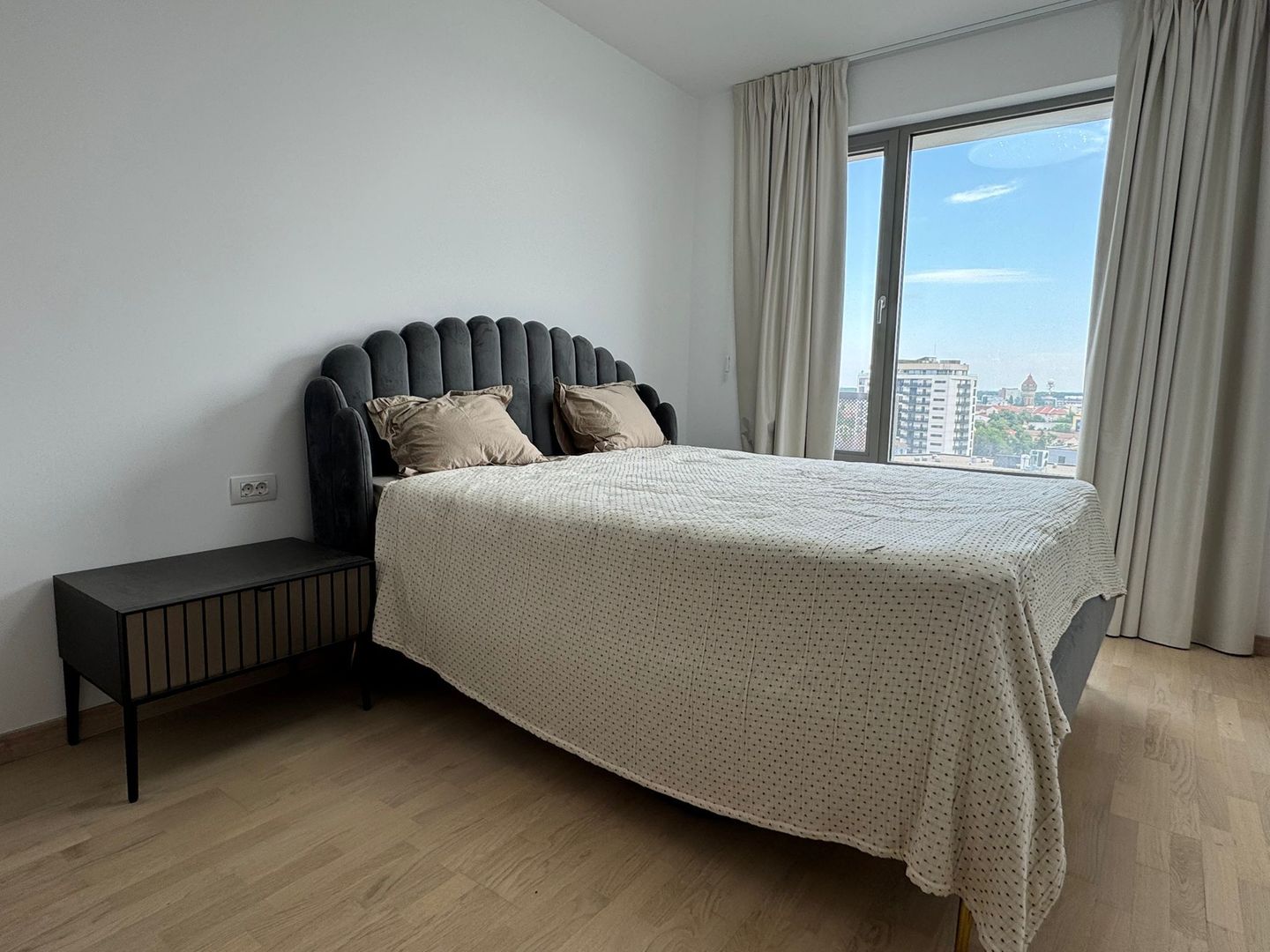 Apartament  la Isho cu vedere panoramica asupra orașului - Poză 18