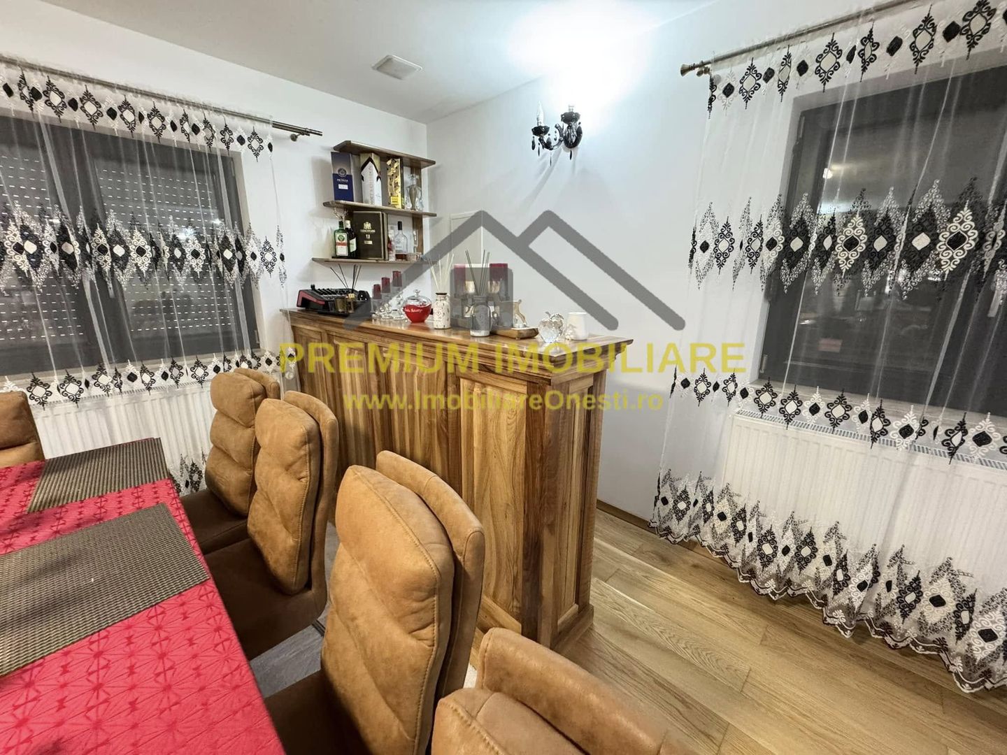 Vila la 13 km de Onesti - Poză 34