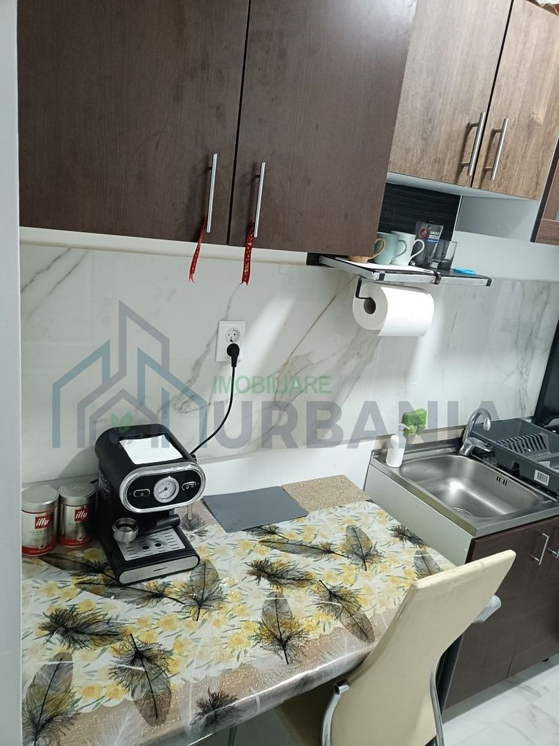 Apartament cu o camera și balcon - Poză 3