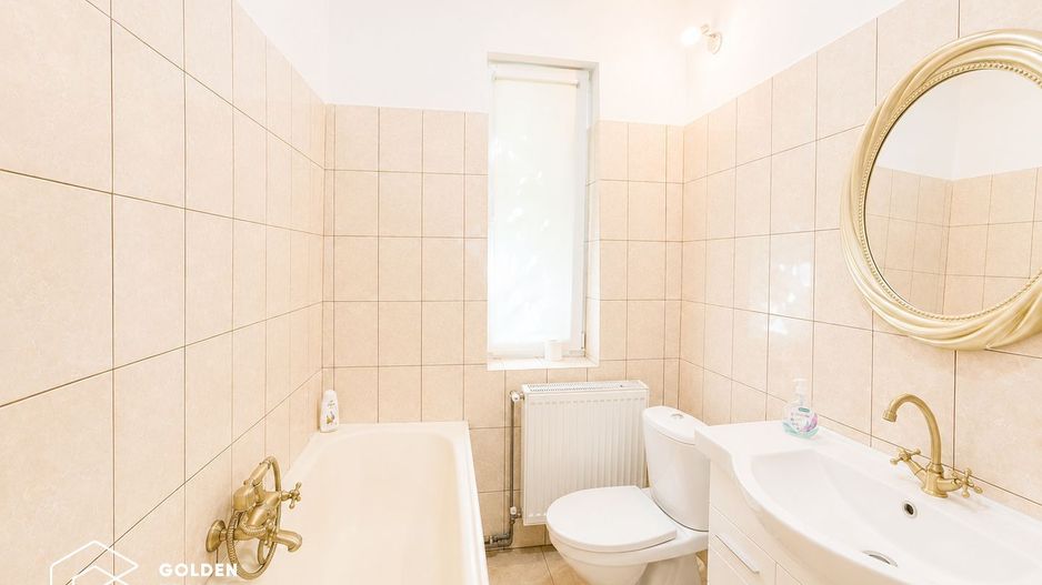 Apartament la casa cu 3 camere, zona Centrala - Poză 13