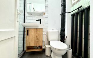 Apartament 2 camere, primitor, cu garaj, in zona Centrala-Universitate - Poză 16