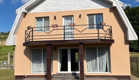 Casa de vanzare in localitatea Cuzap