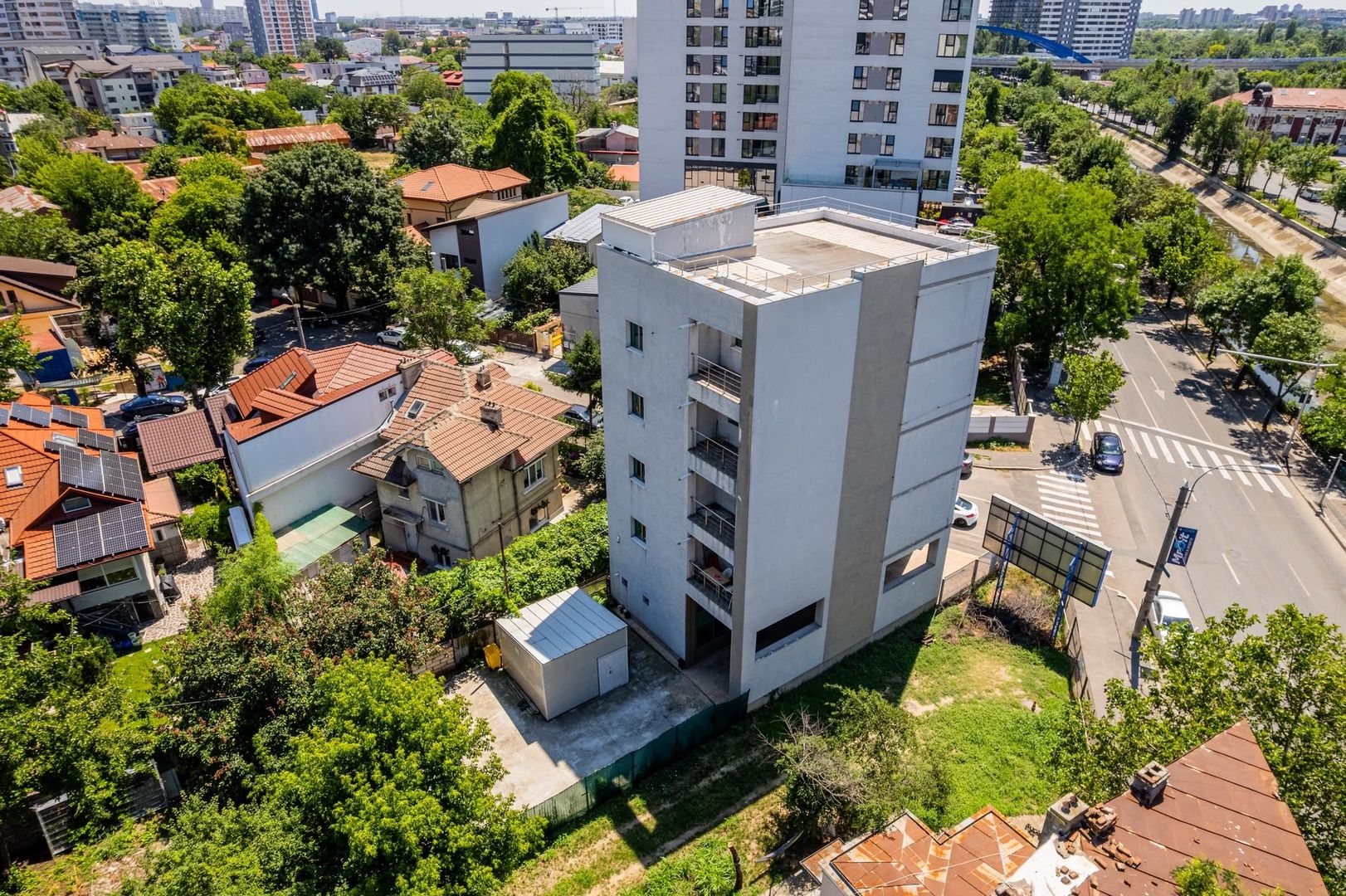 Clădire de birouri premium în zona Timpuri Noi - Poză 8