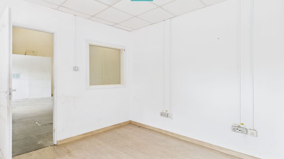 Spațiu industrial de 378 mp în Arad - Poză 6