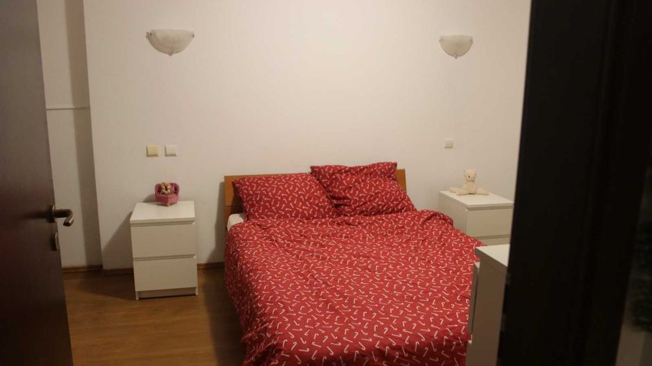 Apartament 3 camere Ghencea, curte cu foișor, parter - Poză 1