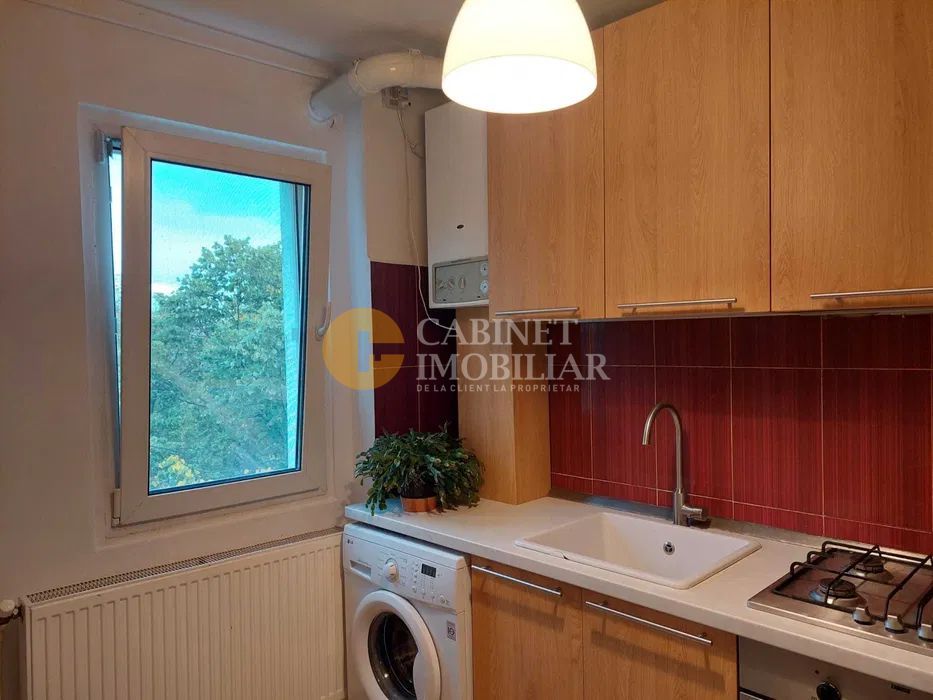 închiriez apartament 2 camere Tătărași Flora - Poză 6