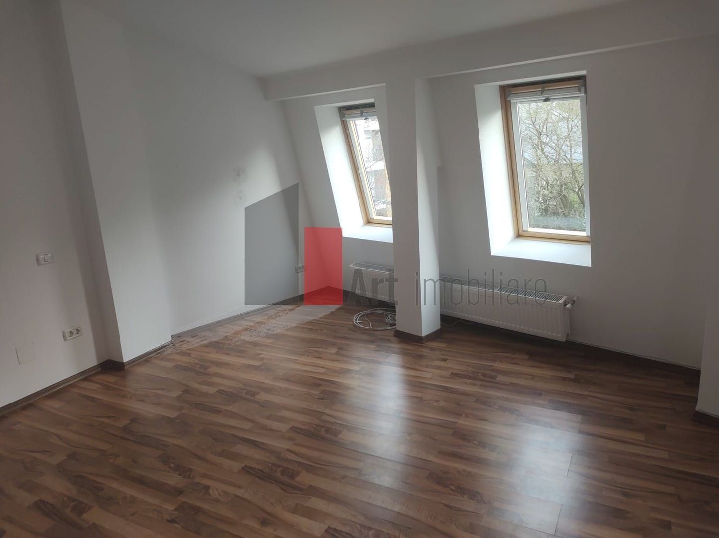 Vilă Occidentului - birou sau locuintă - Poză 18