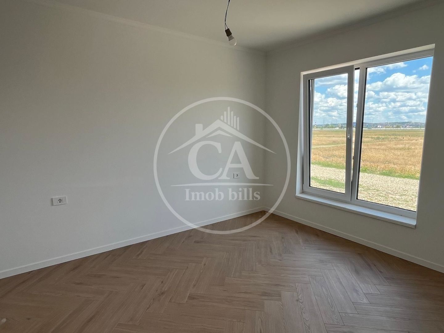 Casă de vânzare cu 4 camere în Santandrei , Bihor - Poză 4
