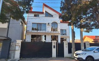 Casă / Vilă cu 8 camere de vânzare - Poză 1