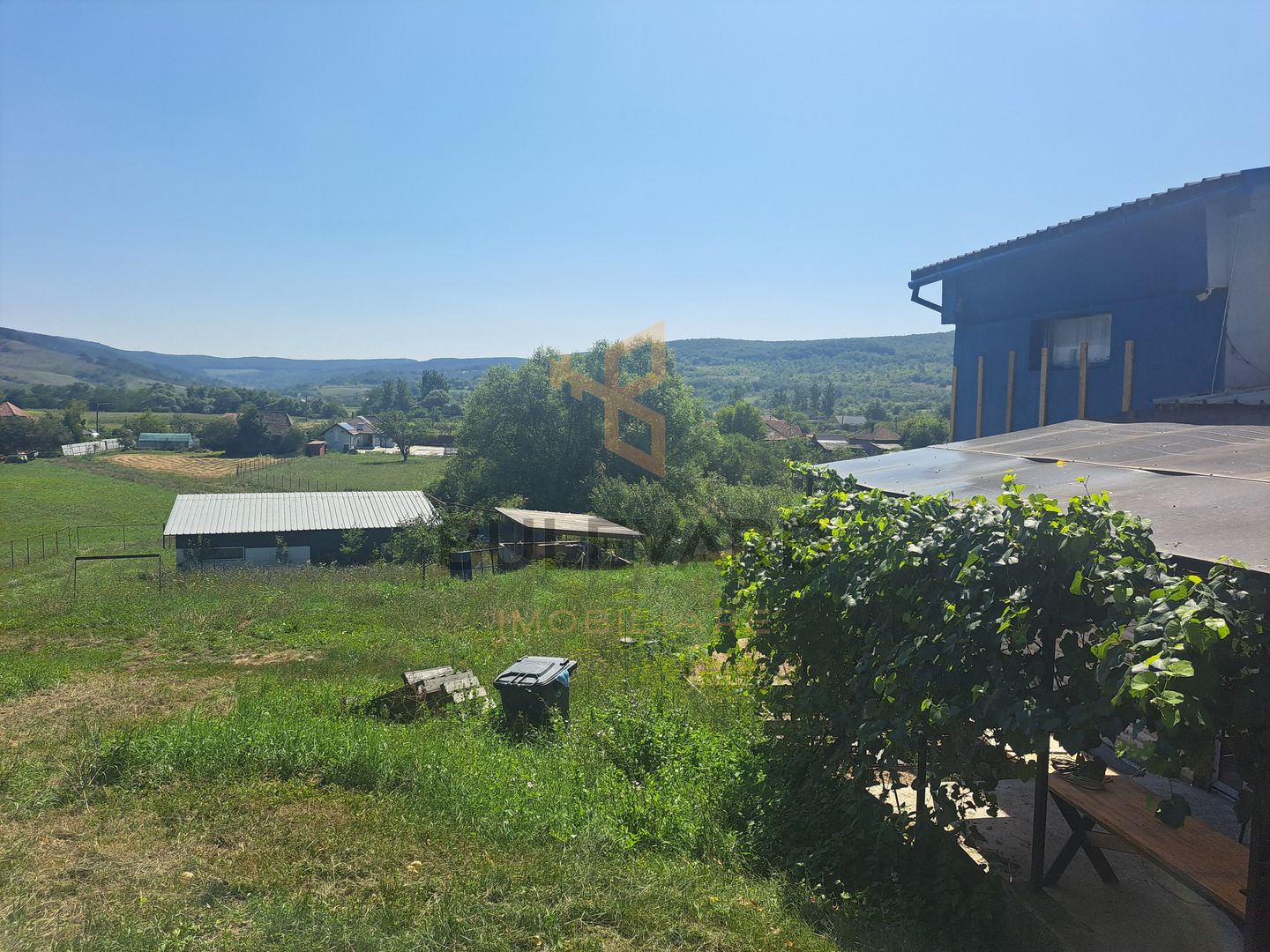 Casa cu teren de 4700 mp in Sat Zimbor, 45 km de Cluj-Napoca - Poză 16