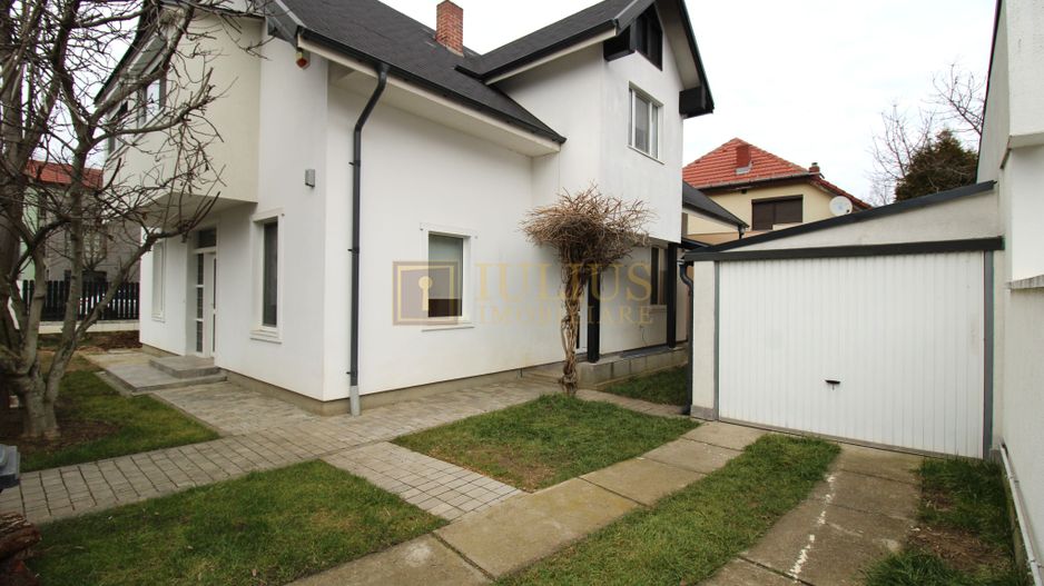 Casa individuala, zona Brytim, 4 camere + 2 bai, centrala proprie. - Poză 1