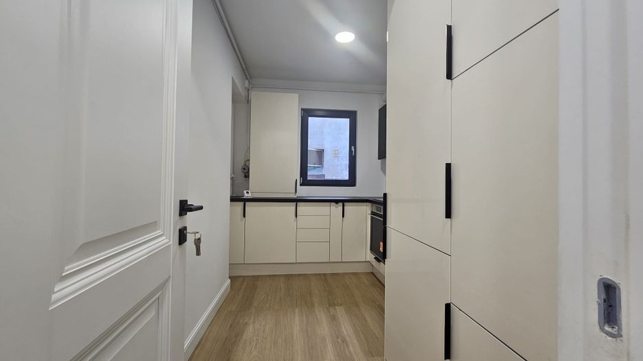 Unirii - Centru - 3 camere - Centrala proprie - mobila la comanda - Poză 5