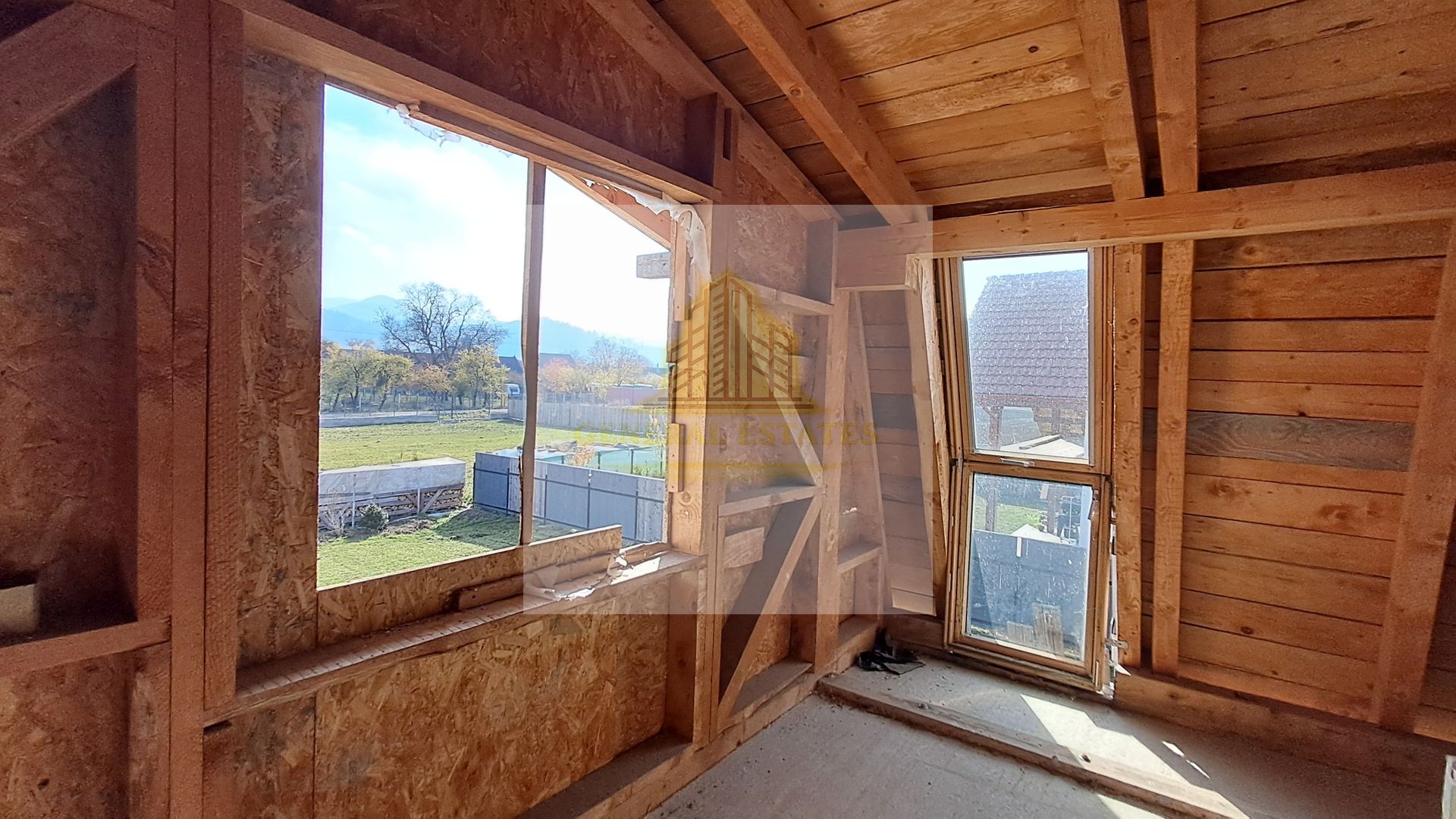 Casa moderna la rosu in Cristian - Poză 8