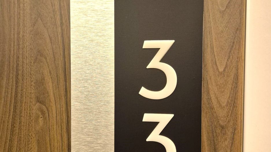 Zona Coresi, str. 13 Decembrie, apartament spațios, bloc nou, loc parcare - Poză 26