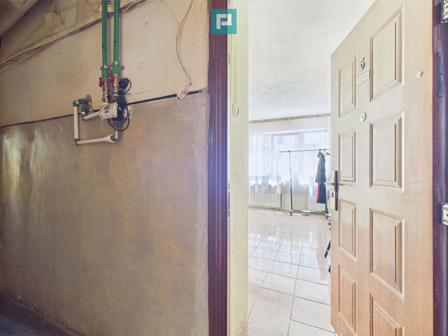 Garsonieră la parter zona UMT - Poză 9