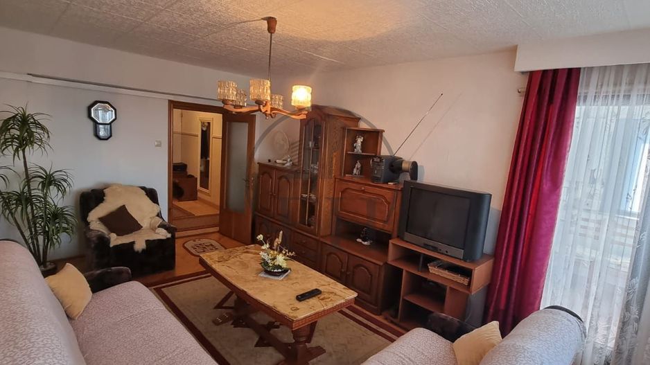 SOLD/ VANDUT  Apartament 3 camere Faleza Nord - Poză 2