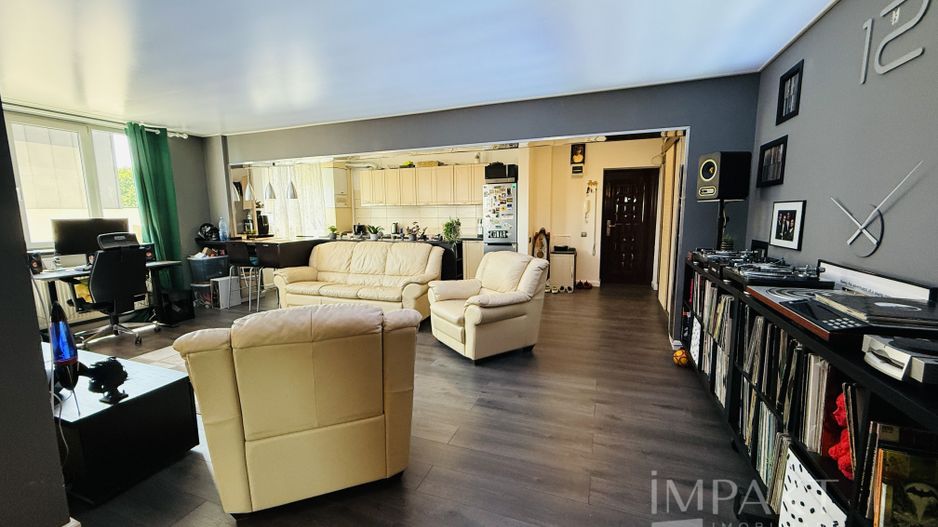 Vanzare apartament cu 2 camere in cartier Andrei Muresanu! - Poză 4