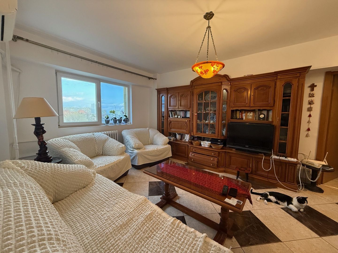 APARTAMENT 4 CAMERE ZONA iANCULUI - RITMULUI - FERDINAND - Poză 1