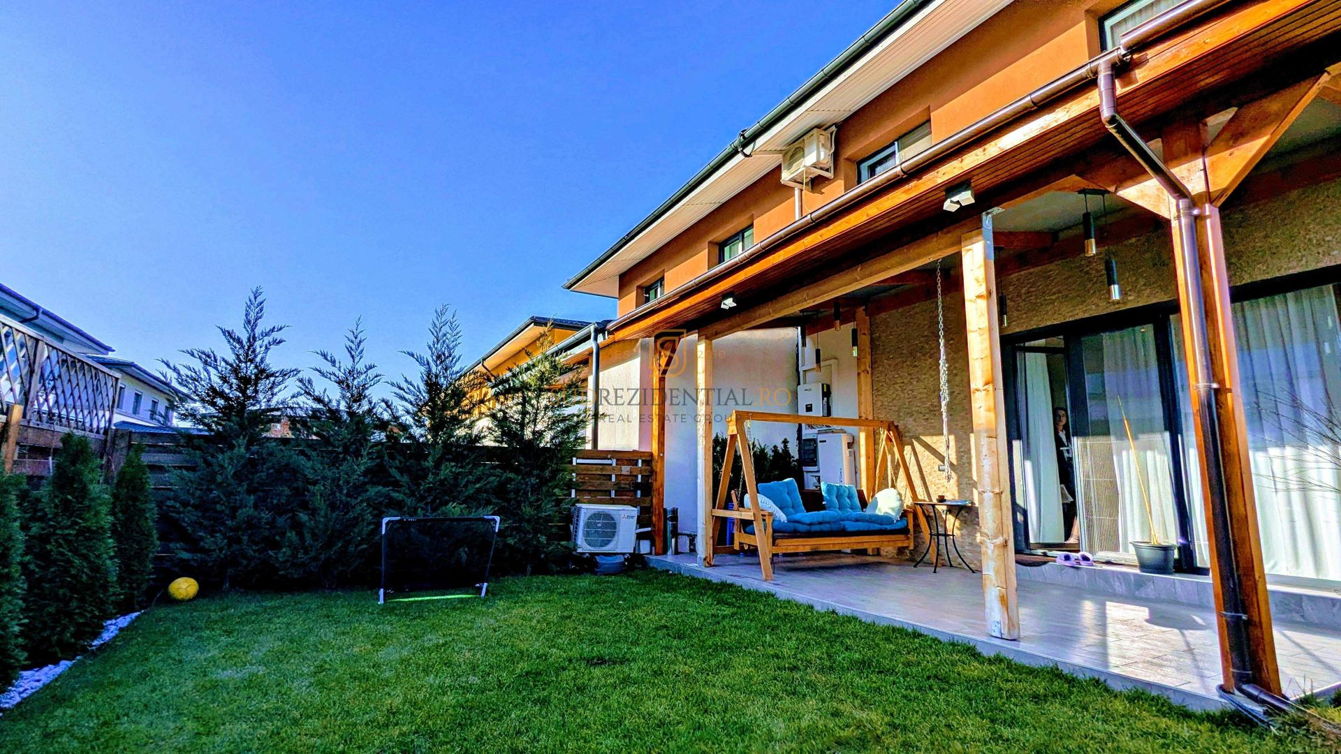 Vila tip duplex, P+1, 4camere, Drumul Binelui, Bulevardul Metalurgiei - Poză 1