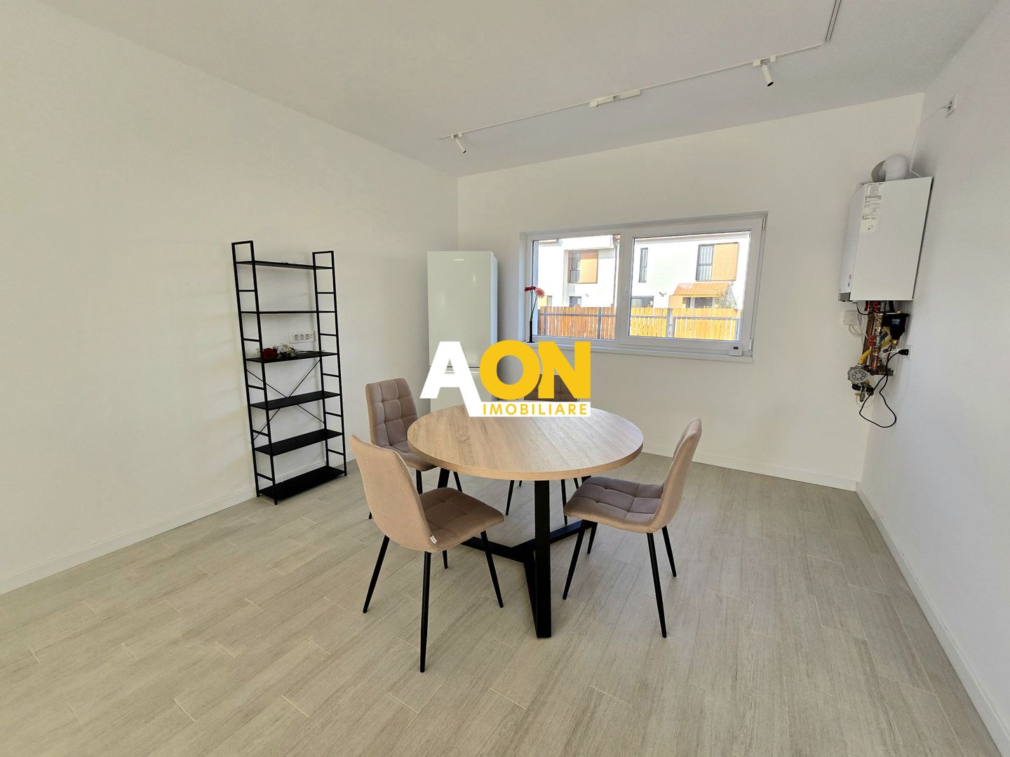 1/2 Duplex, 4 Camere, Ultrafinisat, Zona Alba - Micești - Poză 3