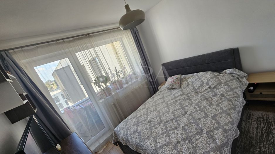 Apartament cu 3 camere, balcon și 2 lifturi, zona Corneliu Coposu. - Poză 6