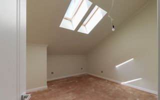 Duplex cu 8 camere in cartierul Buna-Ziua, teren 500 m2 ! - Poză 12