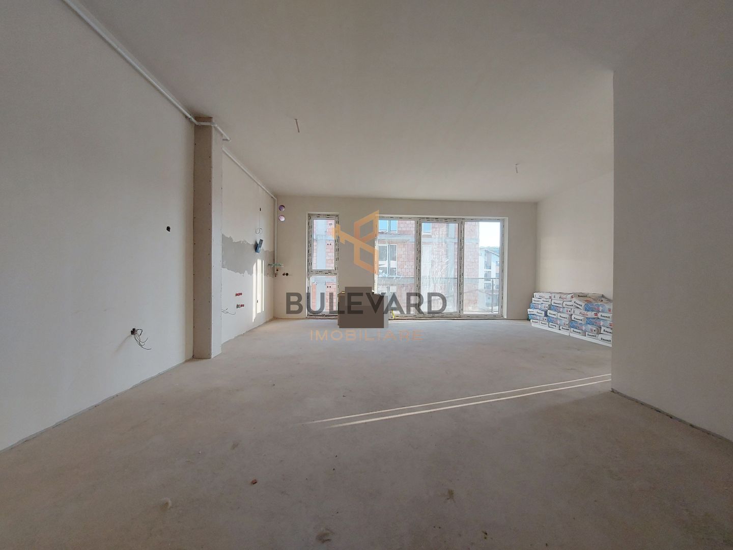 Apartament cu 3 camere/66 mp/zona Eroilor! - Poză 1