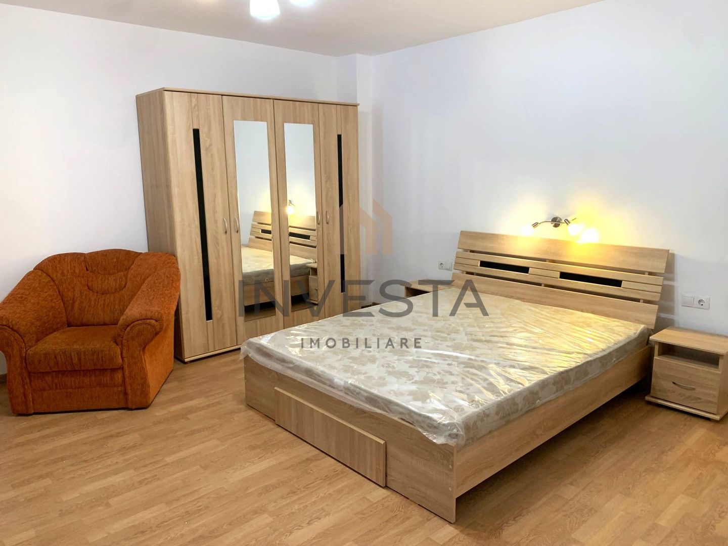 Apartament cu 2 camere decomandate si pod mansardabil, zona Ploiesti! - Poză 1
